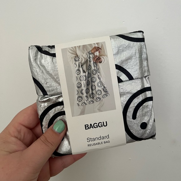 BAGGU Bags Baggu Standard Metallic Smiley Face Bag Poshmark